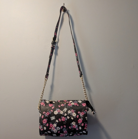 Steve Madden Handbags - Steve Madden Black Floral Crossbody Bag
